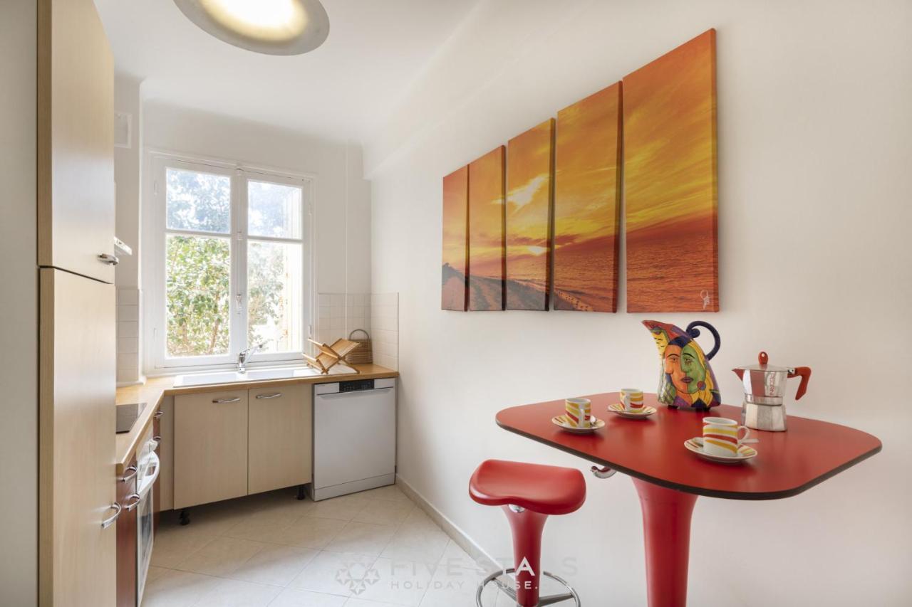 Suite Flora Five Stars Holiday House Nisa Exterior foto