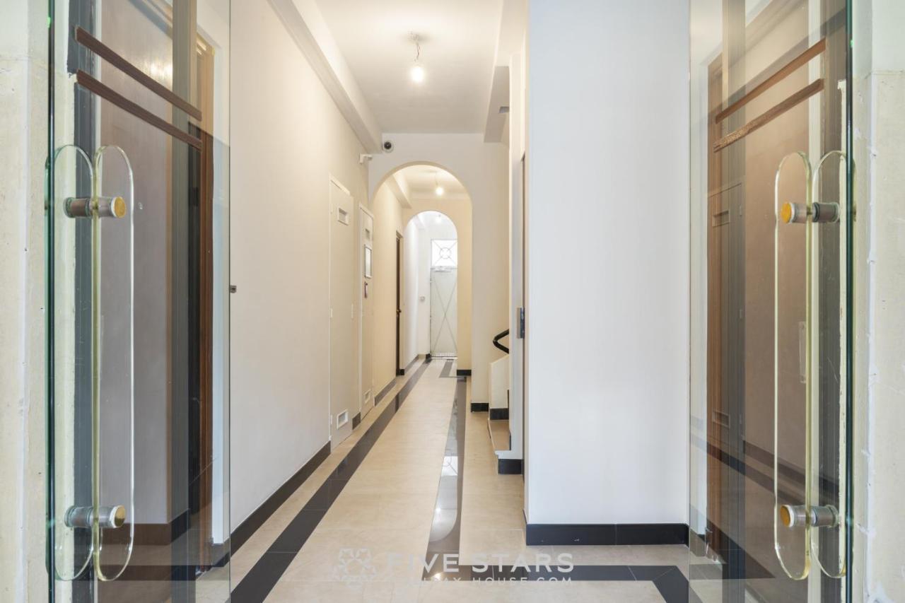 Suite Flora Five Stars Holiday House Nisa Exterior foto