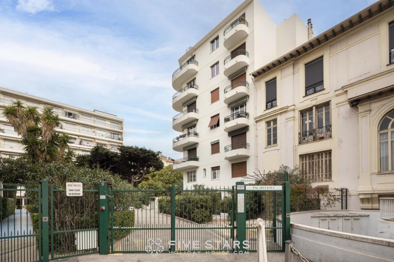 Suite Flora Five Stars Holiday House Nisa Exterior foto